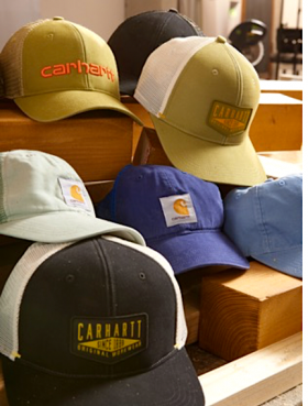 Caps van Carhartt.