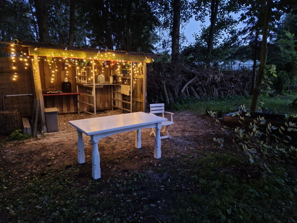 Van bartafel tot eettafel: buiten tafelen in stijl.